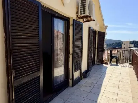Sale, one bedroom apartment, 46m², Bečići, Budva - image 11