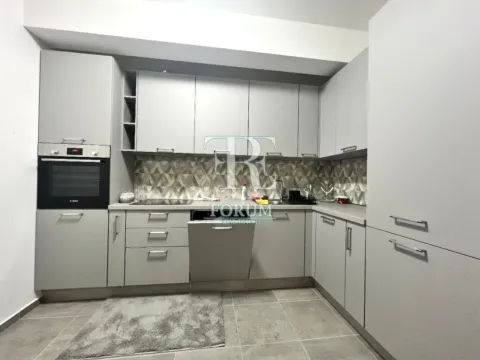 Izdavanje, dvosoban stan, 70m², Master Kvart, Podgorica - image 3