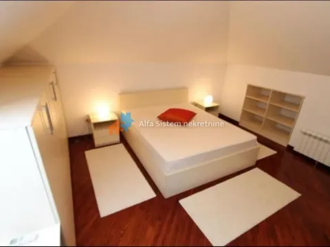 Rent, four bedroom apartment, 160m², Savski Venac, Beograd - image 12