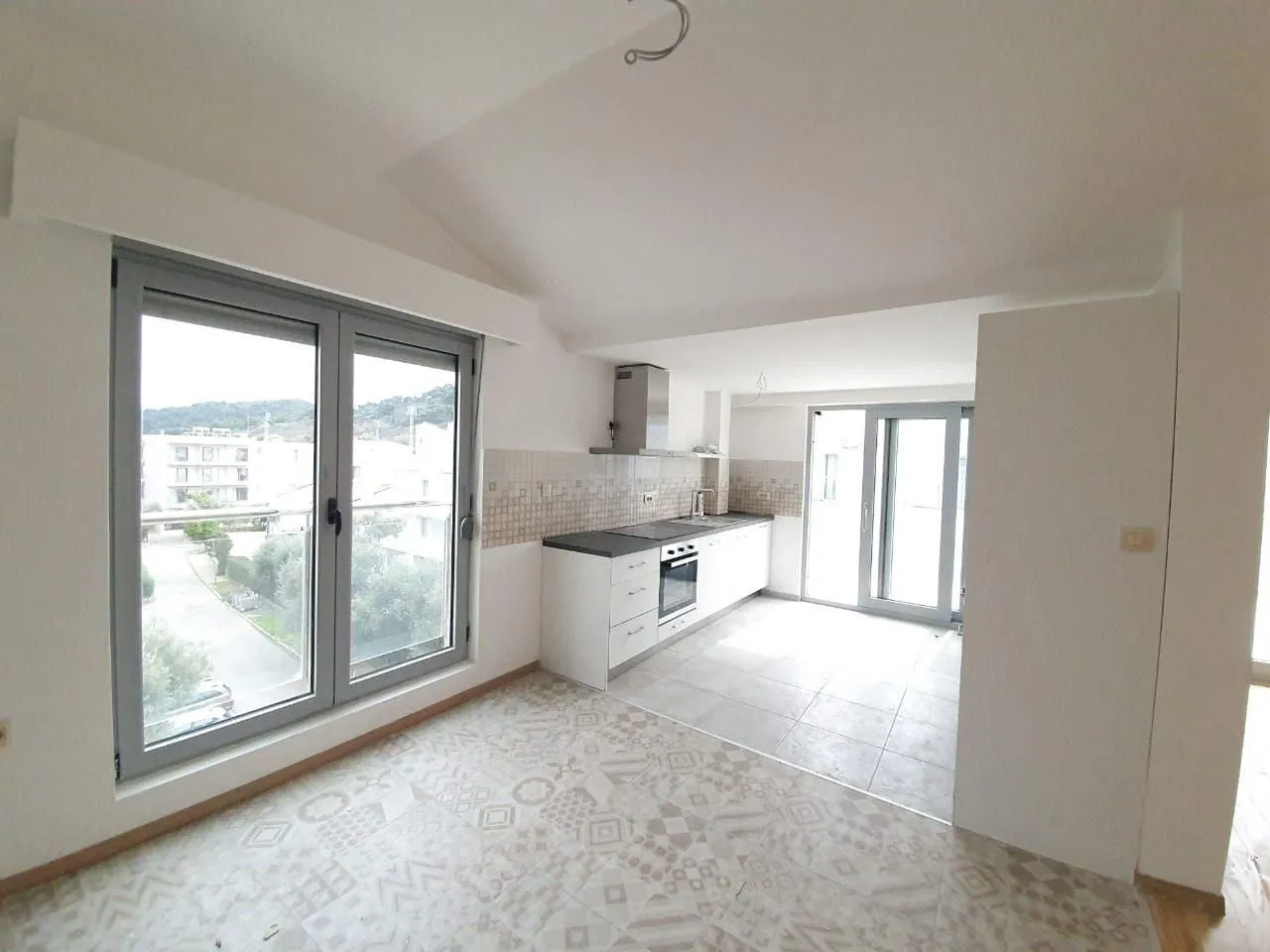 Prodaja, trosoban stan, 171m², Petrovac, Budva