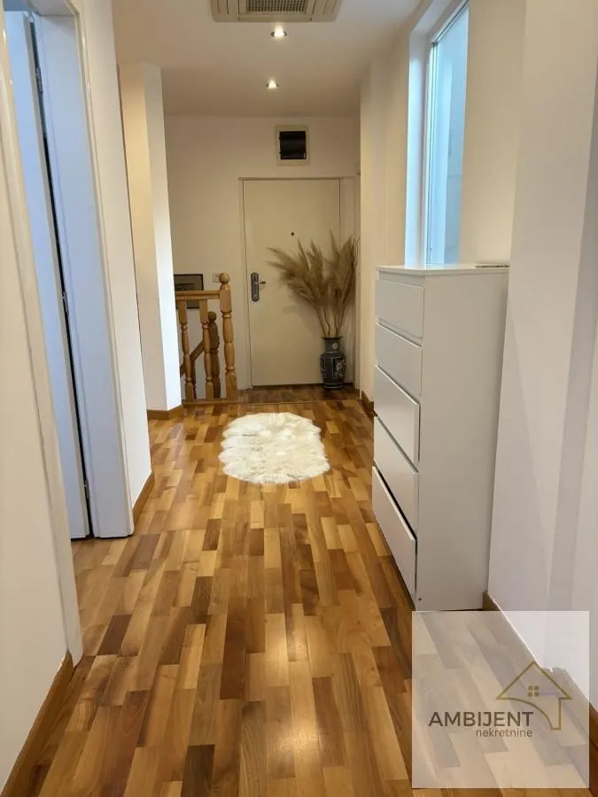 Prodaja, trosoban stan, 144m², Stari Grad, Beograd