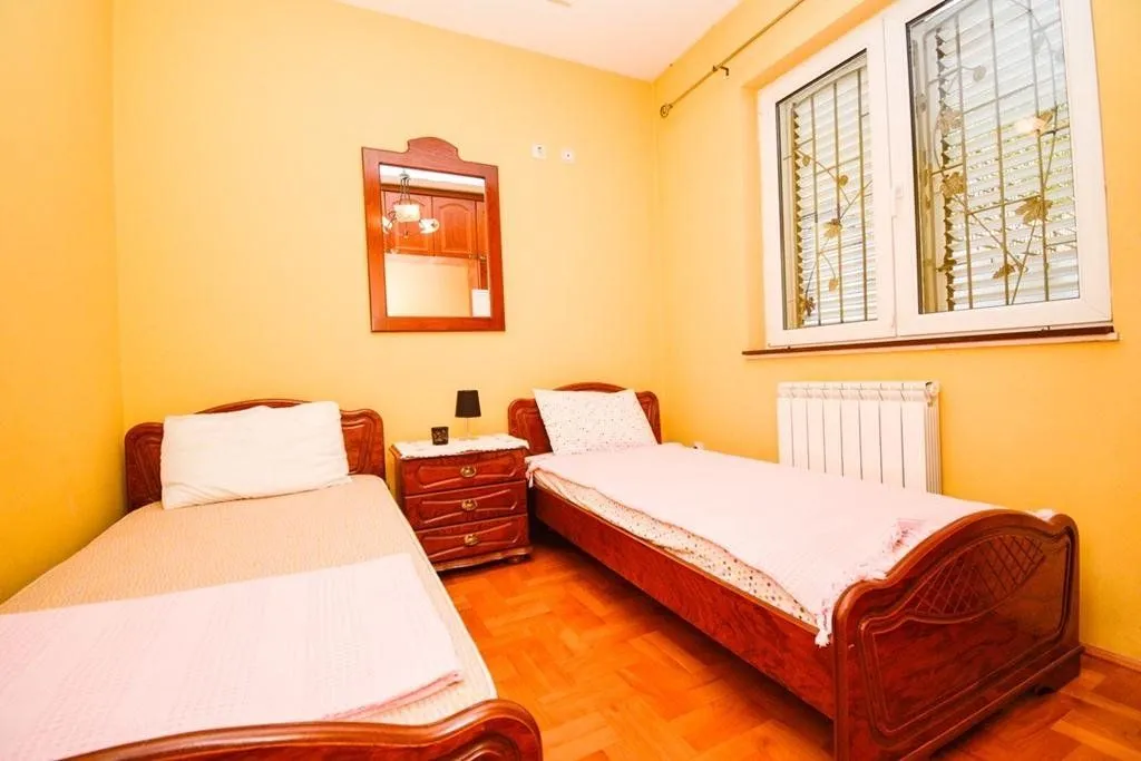 Rent, two bedroom apartment, 100m², Gorica C, Podgorica