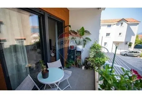 Rent, one bedroom apartment, 43m², Gornja Lastva, Tivat - image 21