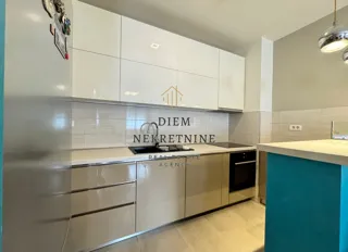 Izdavanje, dvosoban stan, 70m², City Kvart, Podgorica - image 2