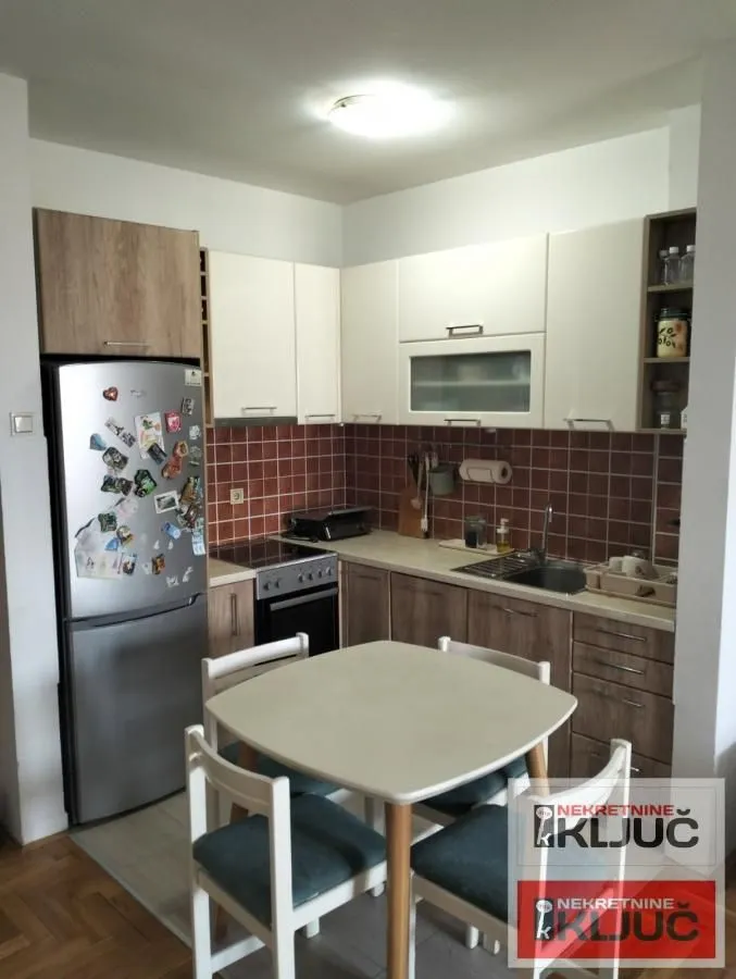 Prodaja, jednosoban stan, 41m², Bulevar Evrope, Novi Sad Sve Podlokacije