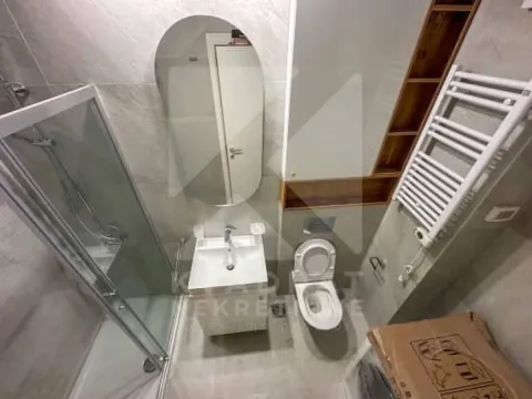 Izdavanje, poslovni prostor, 46m², Central Point, Podgorica - image 6