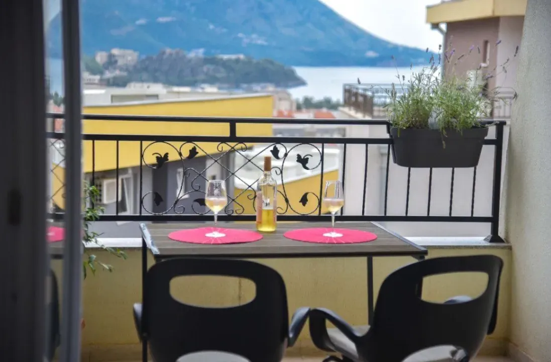 Rent, one bedroom apartment, 46m², Dubovica, Budva