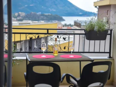 Izdavanje, jednosoban stan, 46m², Dubovica, Budva