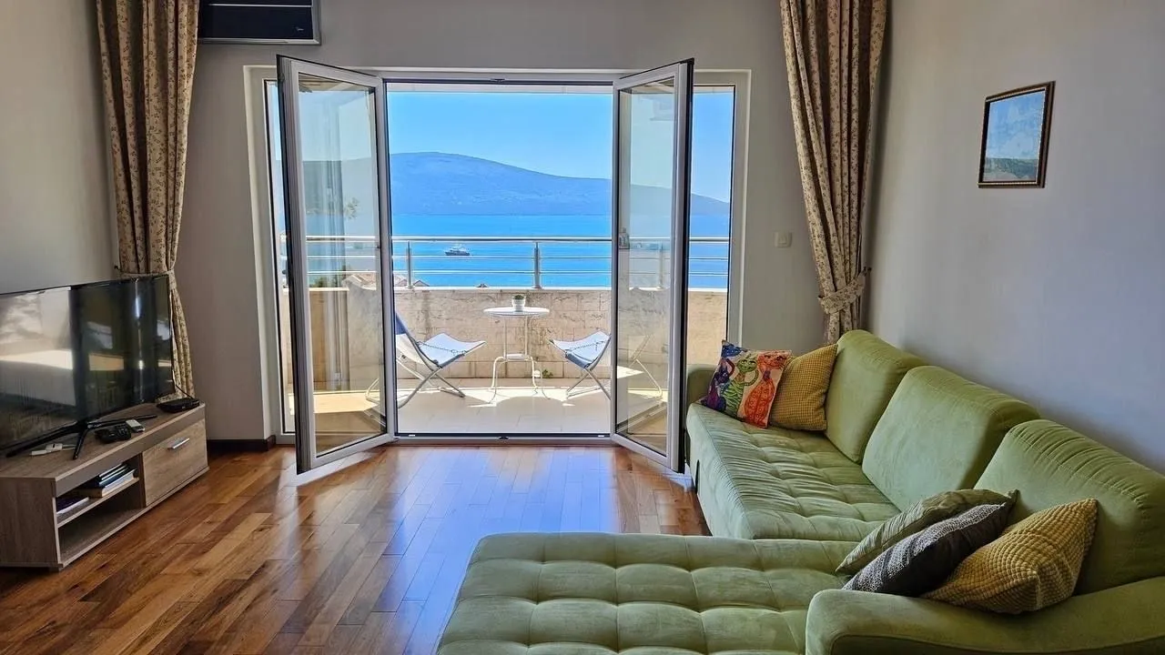 Prodaja, dvosoban stan, 90m², Donja Lastva, Tivat