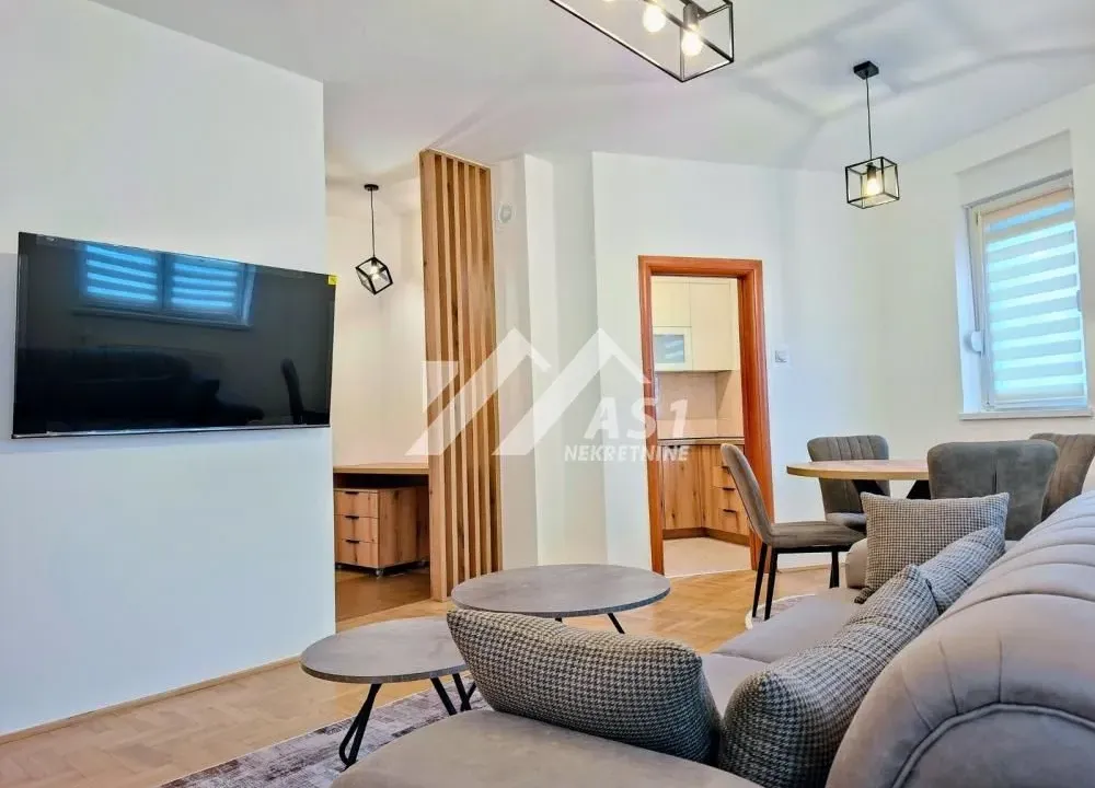 Izdavanje, trosoban stan, 62m², Grbavica, Novi Sad Sve Podlokacije