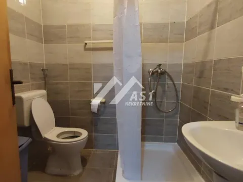 Izdavanje, trosoban stan, 60m², Klisa, Novi Sad Sve Podlokacije - image 9