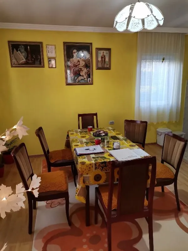 Prodaja, kuća, 270m², Voždovac Sve Podlokacije, Beograd