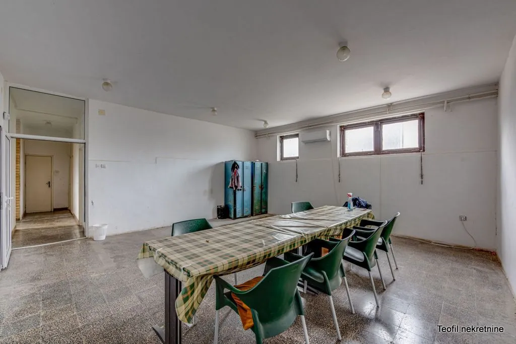 Sale, office space, 1200m², Bečej, Novi Sad