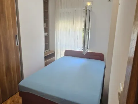 Rent, one bedroom apartment, 45m², Vezirov Most, Podgorica - image 8