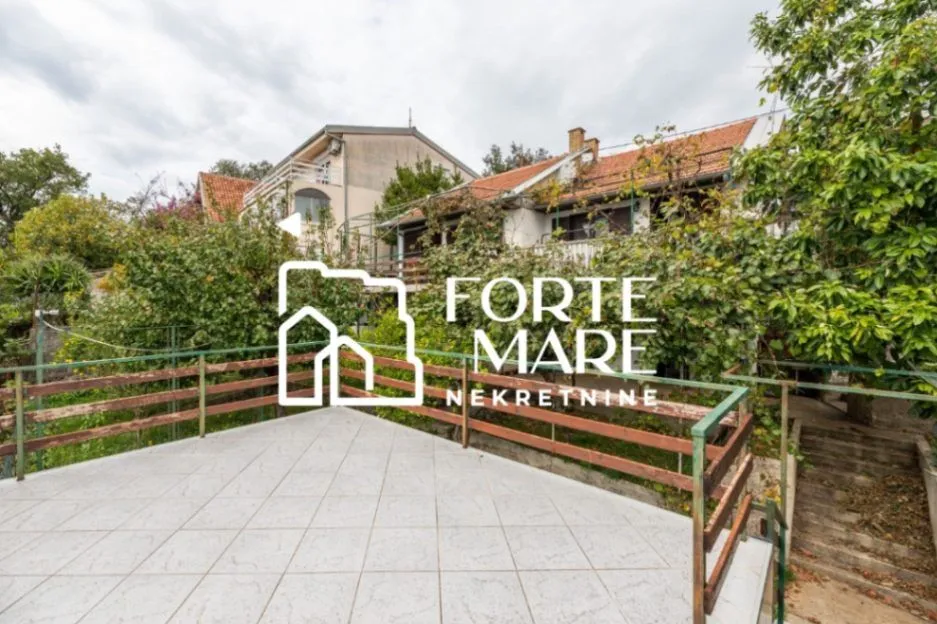 Sale, house, 109m², Podi, Herceg Novi