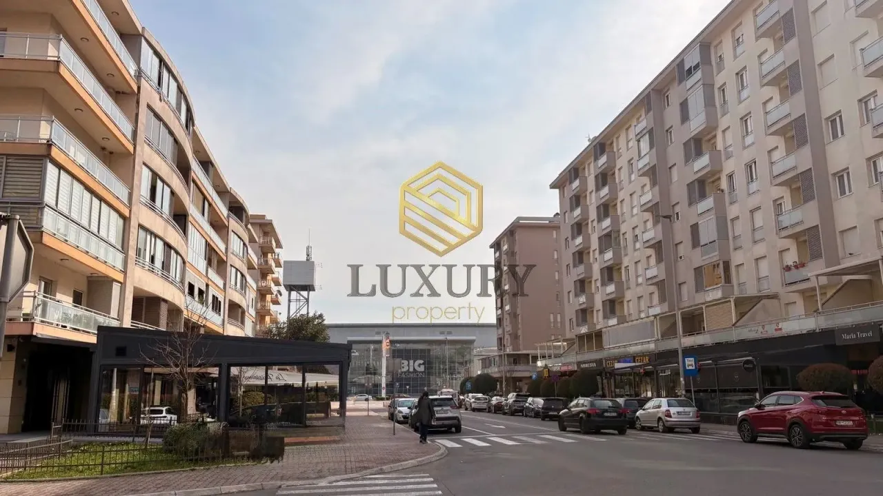 Izdavanje, poslovni prostor, 33m², City Kvart, Podgorica