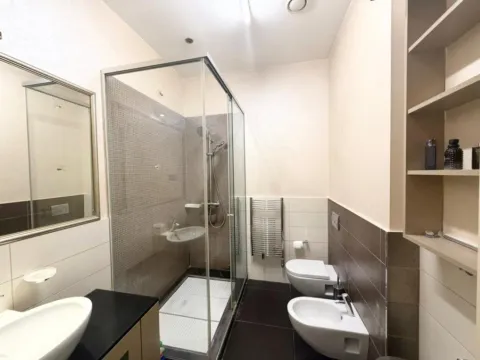 Izdavanje, dvosoban stan, 105m², Kod Capital Plaze, Podgorica - image 11