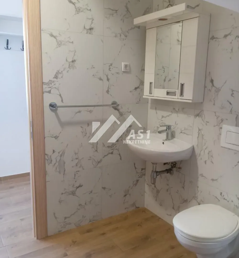 Izdavanje, dvosoban stan, 45m², Adice, Novi Sad Sve Podlokacije