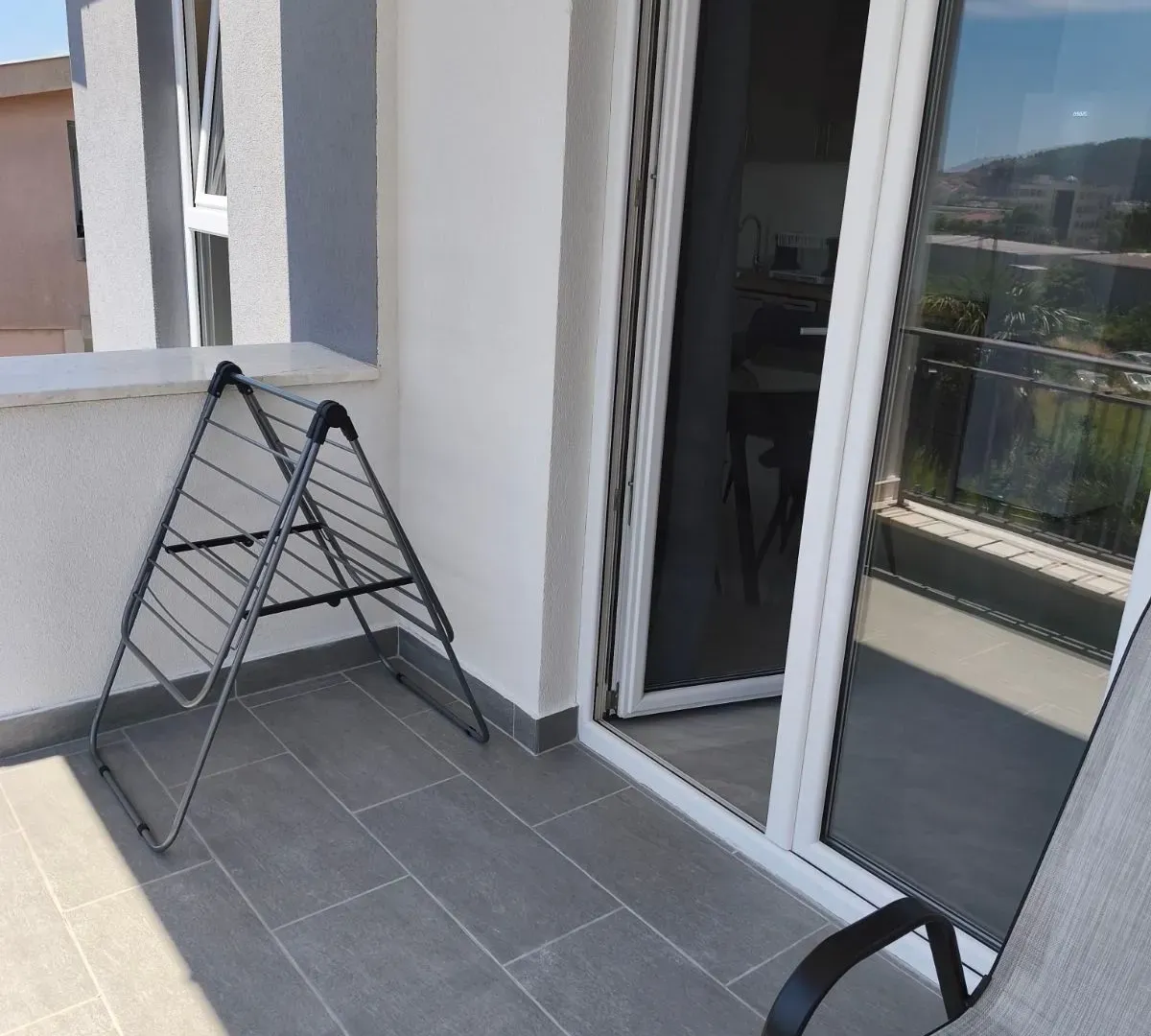 Rent, one bedroom apartment, 50m², Bjeliši, Bar