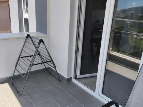 Rent, one bedroom apartment, 50m², Bjeliši, Bar - image 9
