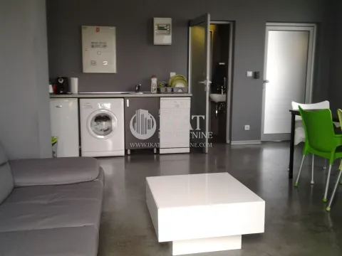 Rent, office space, 1045m², Karlovčić, Pećinci - image 10