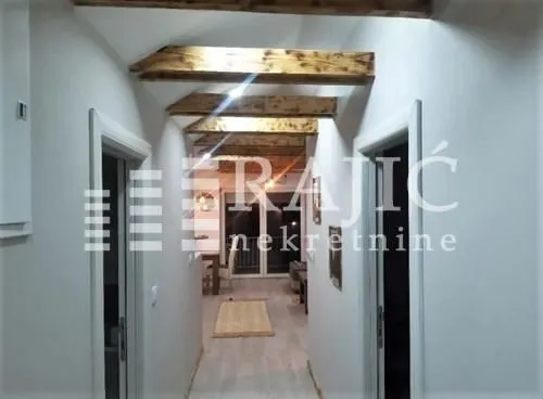 Rent, three bedroom apartment, 90m², Mali Mokri Lug, Zvezdara Sve Podlokacije