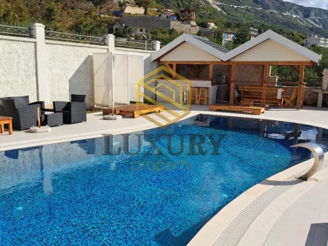Rent, house, 400m², Markovići, Budva - image 11