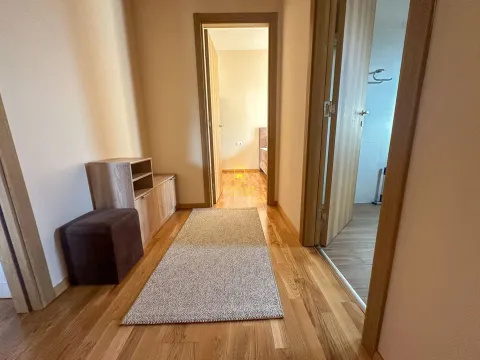 Rent, two bedroom apartment, 80m², Dalmatinska ulica, Podgorica - image 9