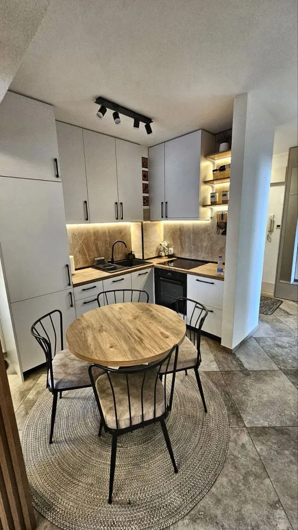 Rent, two bedroom apartment, 52m², Tivat, Crna Gora