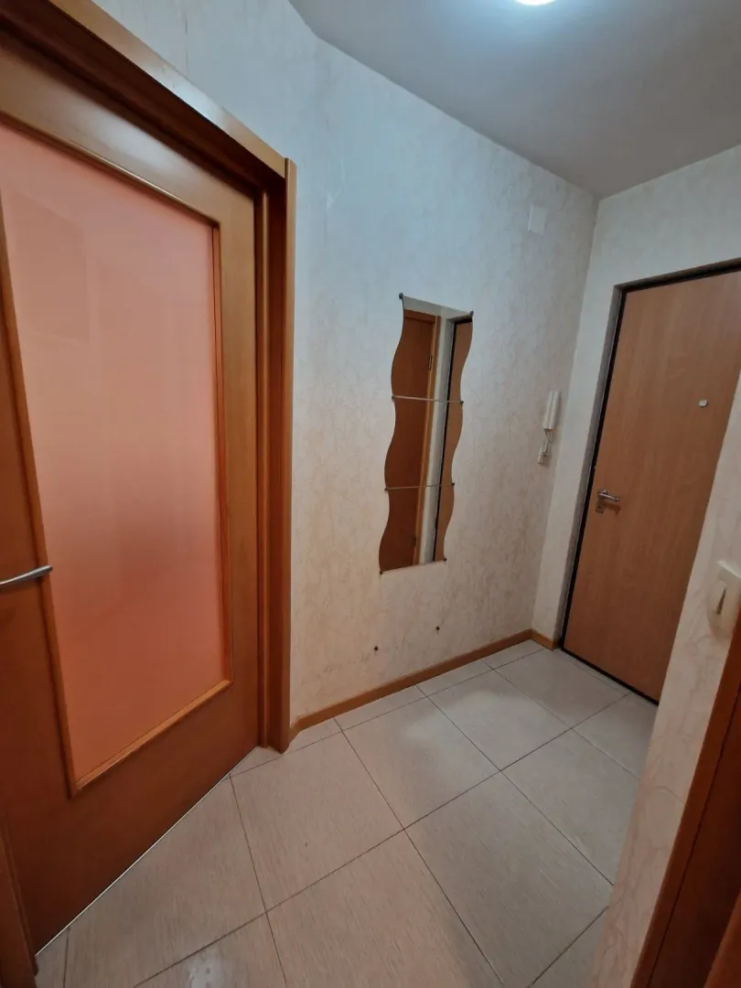 Izdavanje, četvorosoban stan, 75m², Stari Aerodrom, Podgorica