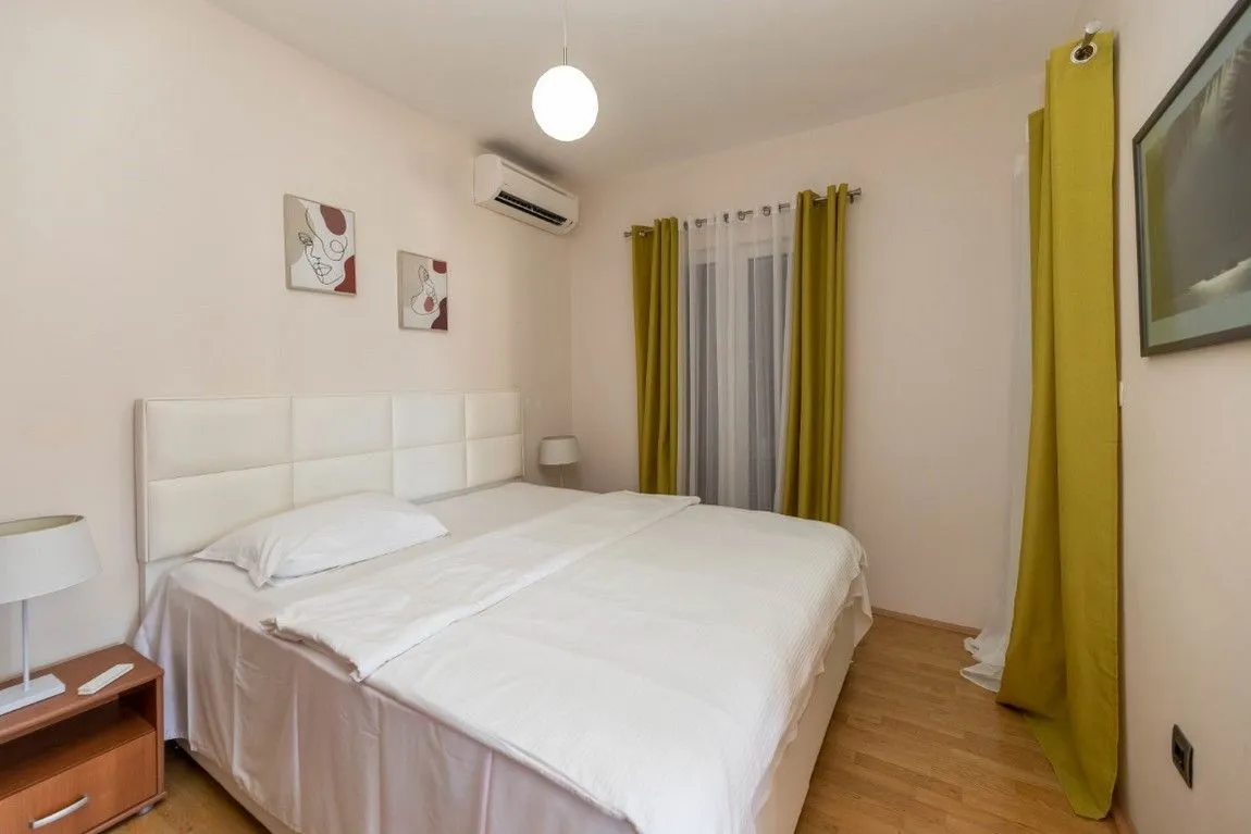 Prodaja, kuća, 300m², Sveti Stasije, Kotor