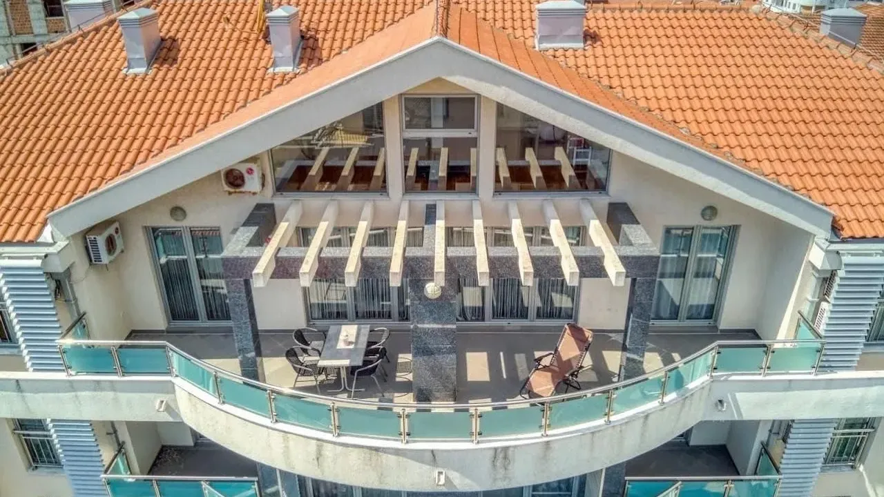 Sale, four bedroom apartment, 188m², Rozino, Budva