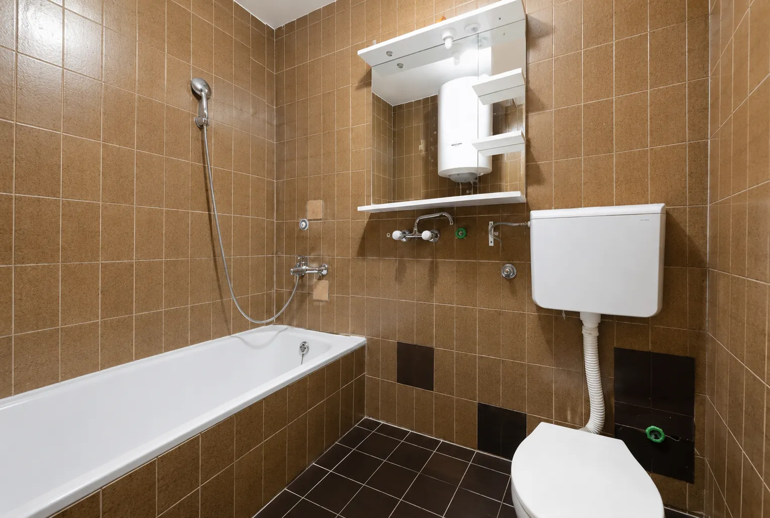 Prodaja, dvosoban stan, 77m², Blok 5, Podgorica
