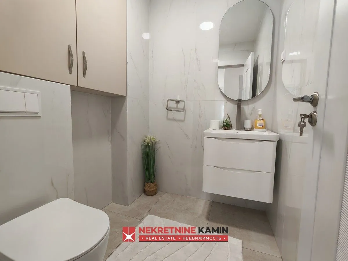 Sale, two bedroom apartment, 74m², Bečići, Budva