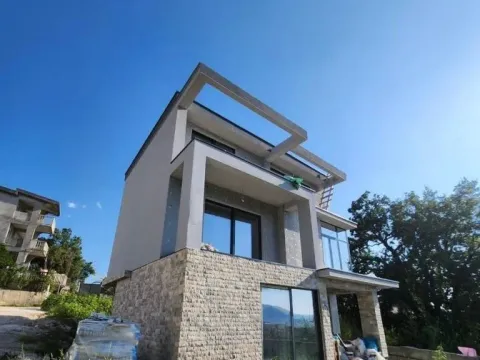 Sale, house, 230m², Kalimanj, Tivat