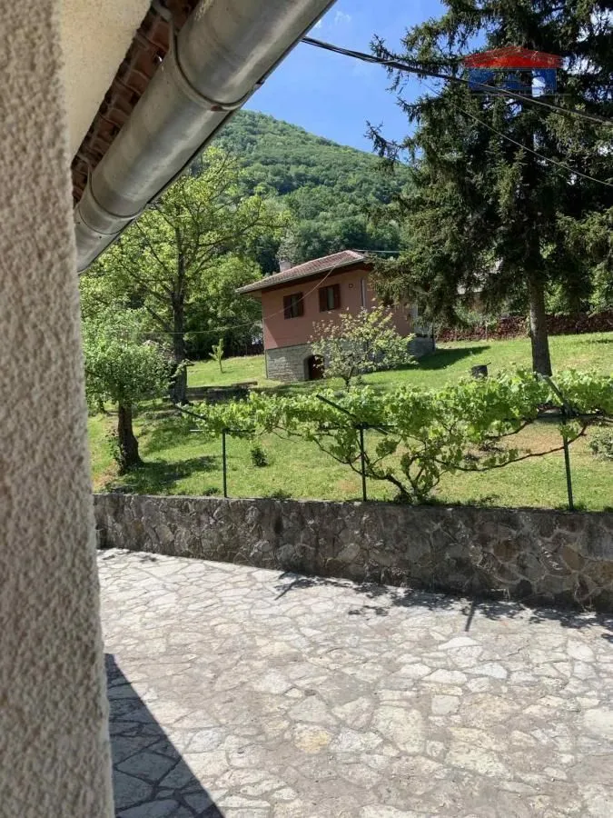 Prodaja, kuća, 146m², Ba, Ljig