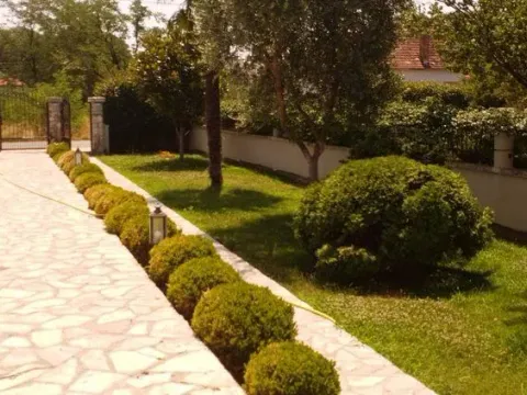 Izdavanje, kuća, 250m², Donja Gorica, Podgorica - image 8