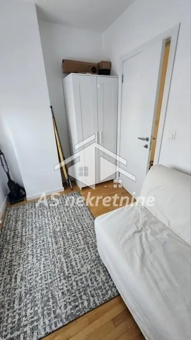 Rent, three bedroom apartment, 54m², Retenzija, Beograd