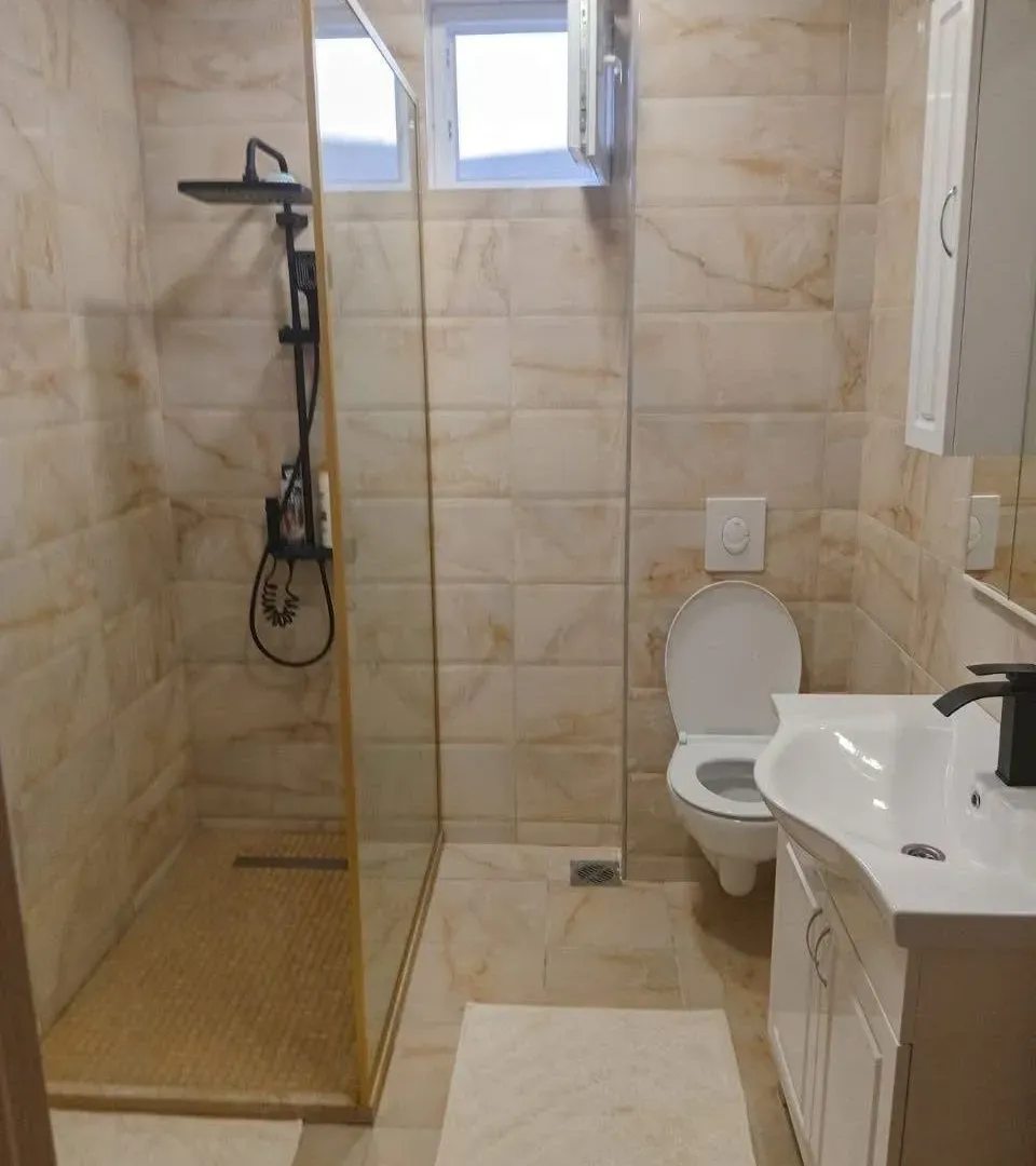 Rent, two bedroom apartment, 71m², Tivat, Crna Gora