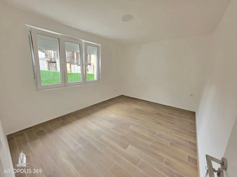 Sale, three bedroom apartment, 52m², Bogoslovija, Palilula Sve Podlokacije