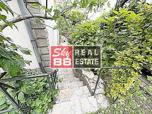 Rent, three bedroom apartment, 130m², Neimar, Vračar Sve Podlokacije