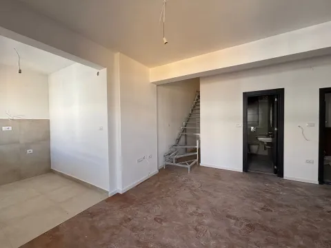 Sale, three bedroom apartment, 100m², Zagorič, Podgorica - image 2