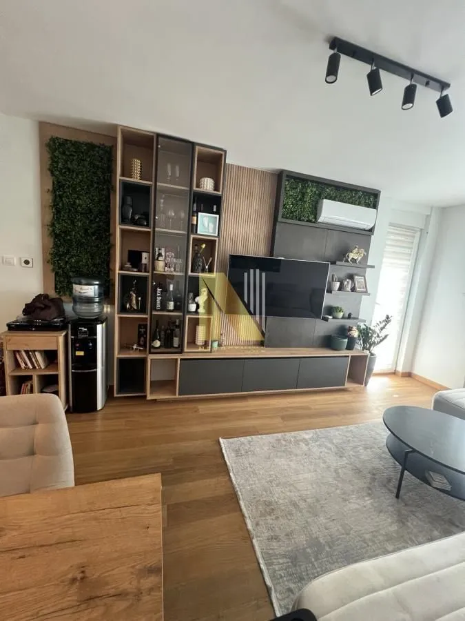 Prodaja, dvosoban stan, 67m², Bulevar Evrope, Novi Sad Sve Podlokacije