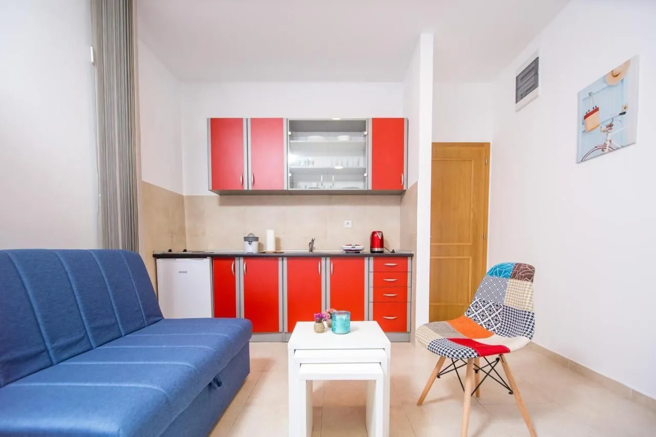 Rent, studio apartment, 30m², Budva, Crna Gora