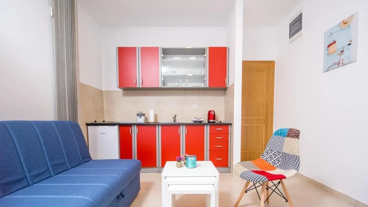Rent, studio apartment, 30m², Budva, Crna Gora