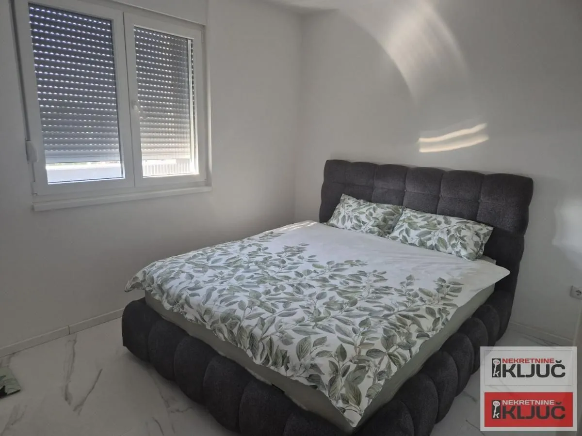 Prodaja, trosoban stan, 79m², Veternik, Novi Sad Sve Podlokacije