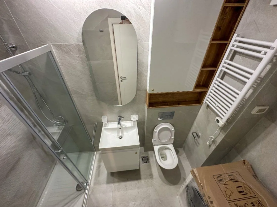 Izdavanje, jednosoban stan, 47m², Central Point, Podgorica