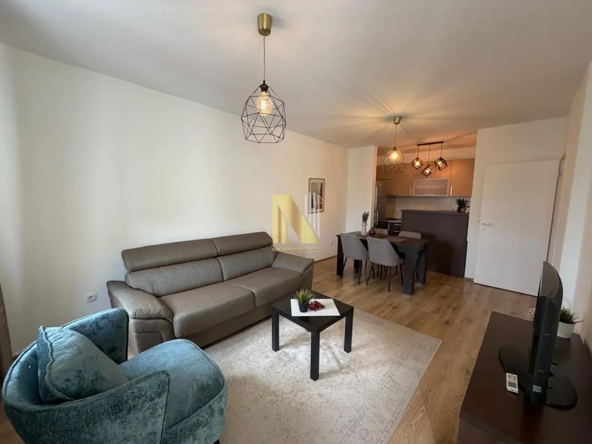 Rent, two bedroom apartment, 61m², Bulevar Oslobodjenja, Novi Sad Sve Podlokacije