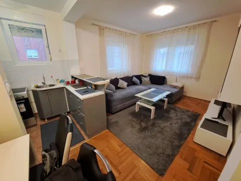 Prodaja, dvosoban stan, 50m², Grbavica, Novi Sad Sve Podlokacije - image 2