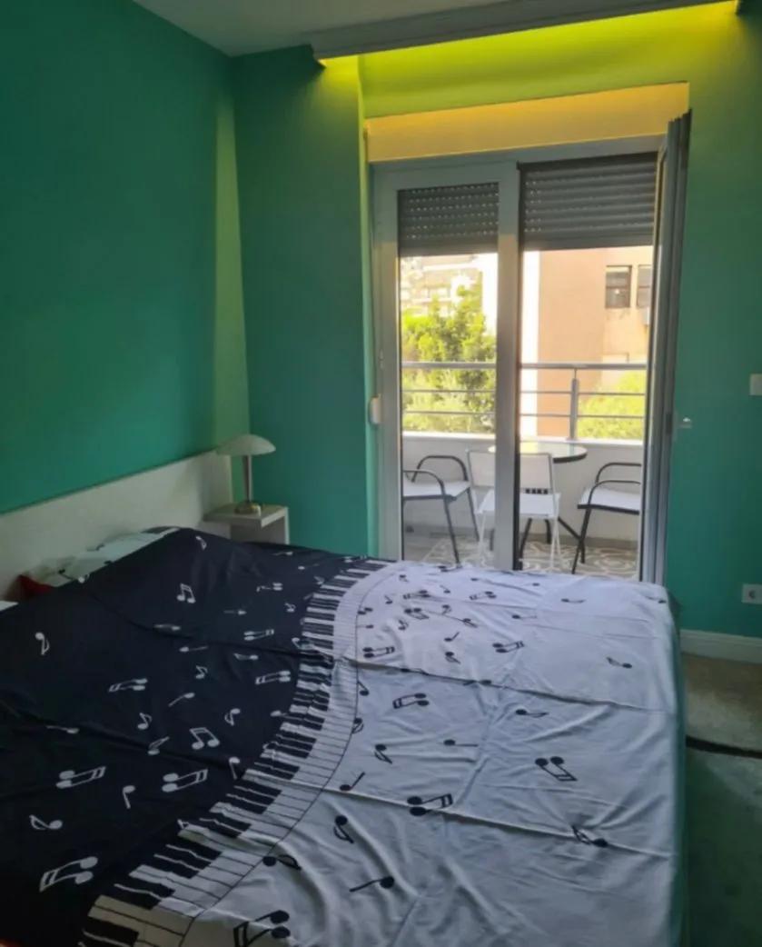 Izdavanje, jednosoban stan, 43m², Centar, Budva